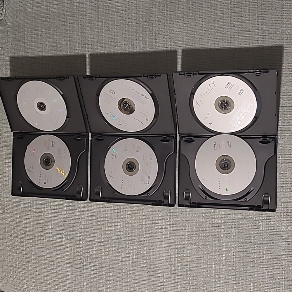 Felicity Season Two DVD Set - Picture 3 of 6